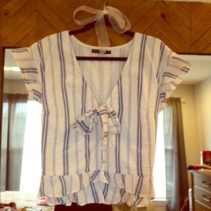 Abercrombie & finch | Front Tie Top | xL